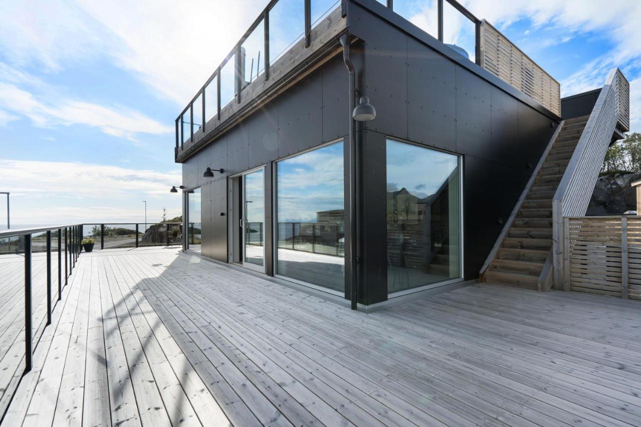 Nydelig Moderne Villa Med Fantastisk Beliggenhet. Kabelvåg Esterno foto